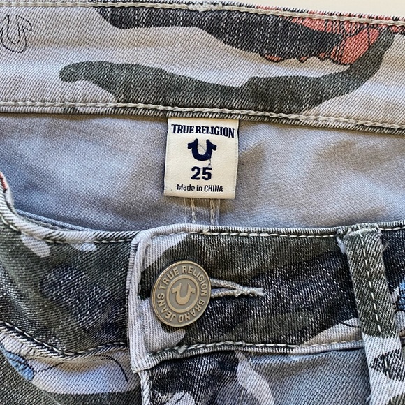 True Religion Jean Shorts - Picture 3 of 3
